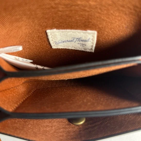 Universal Thread Brown Key & Card Holder - Picture 5 of 5